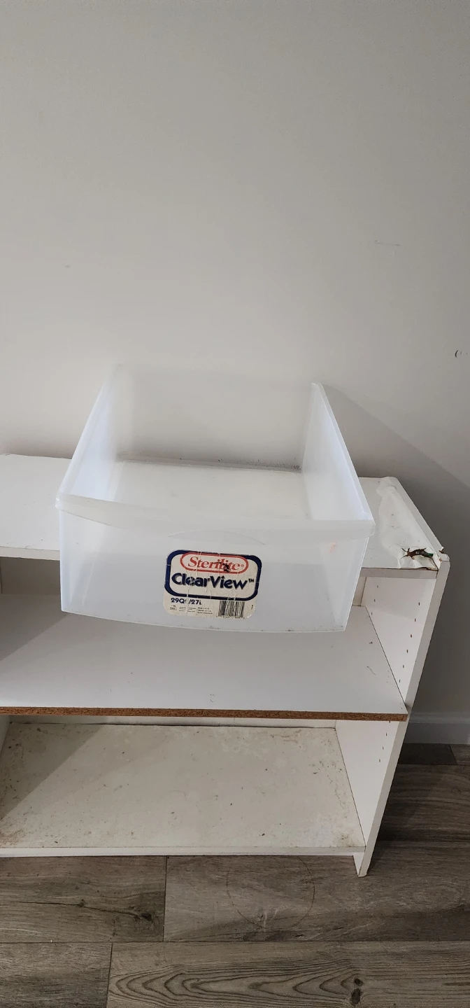 Sterilite ClearView 29 Qt Storage Bin