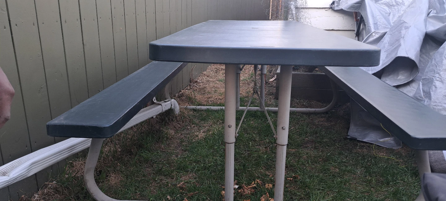 Lifetime Picnic Table - photo 3