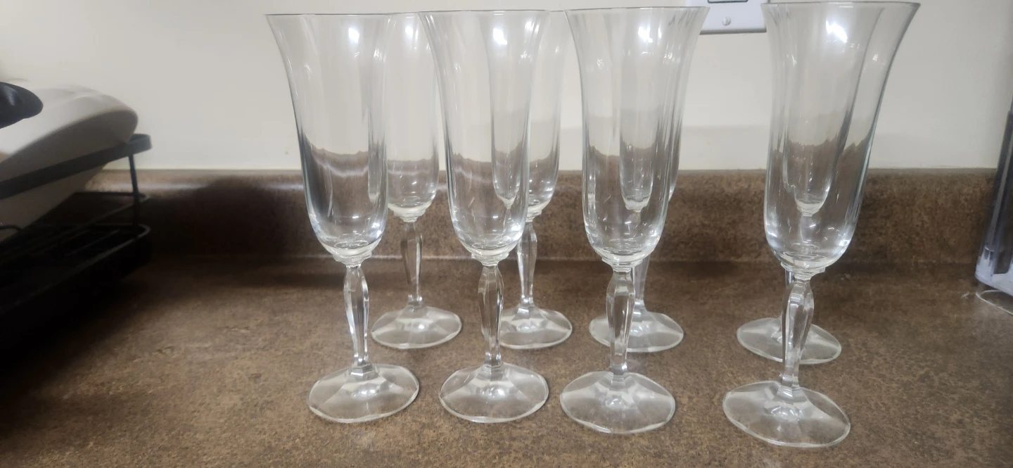 Set of 6 Clear Glass Champagne Flutes