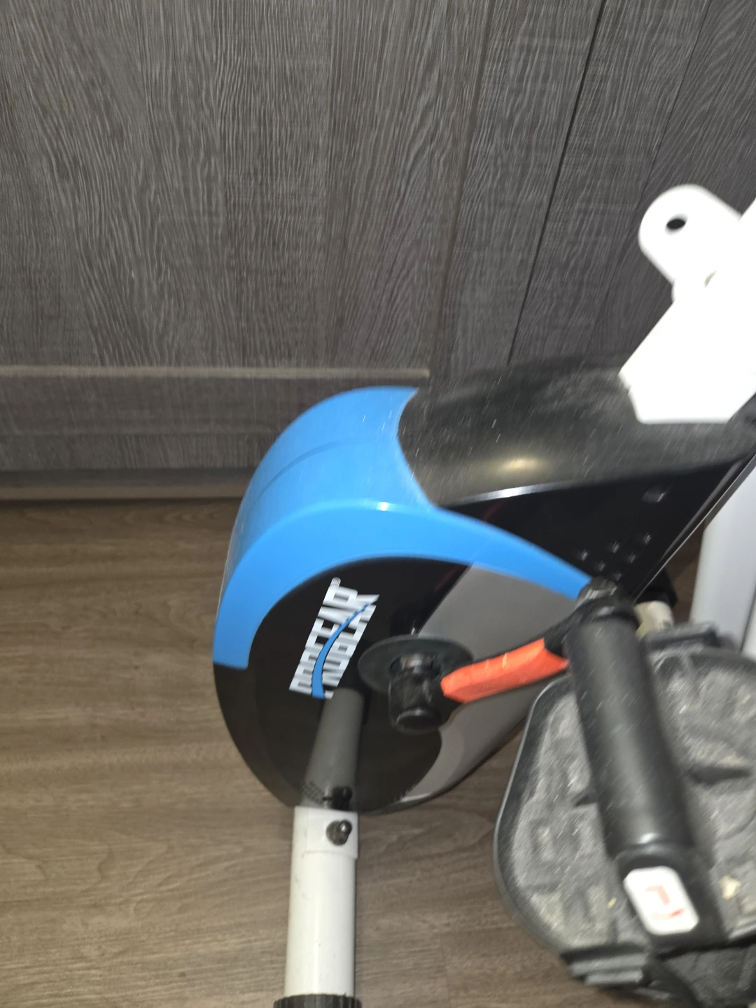 Folding bike: Folds fast. My willpower folded even faster! - photo 4