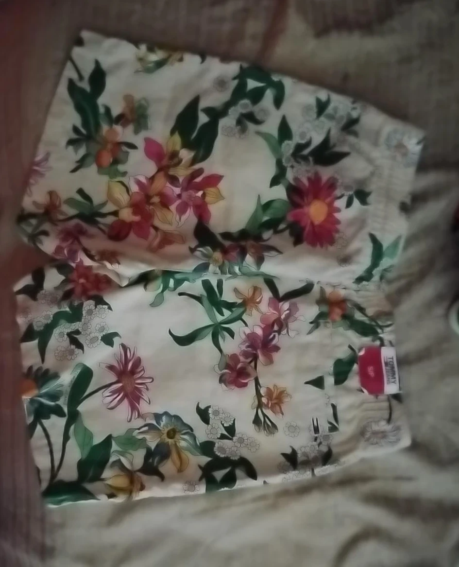 Tommy Jeans Floral Shorts S/P - photo 2