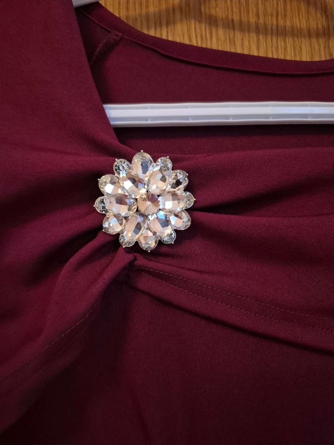 Maroon Dress with Embellished Brooch - photo 3