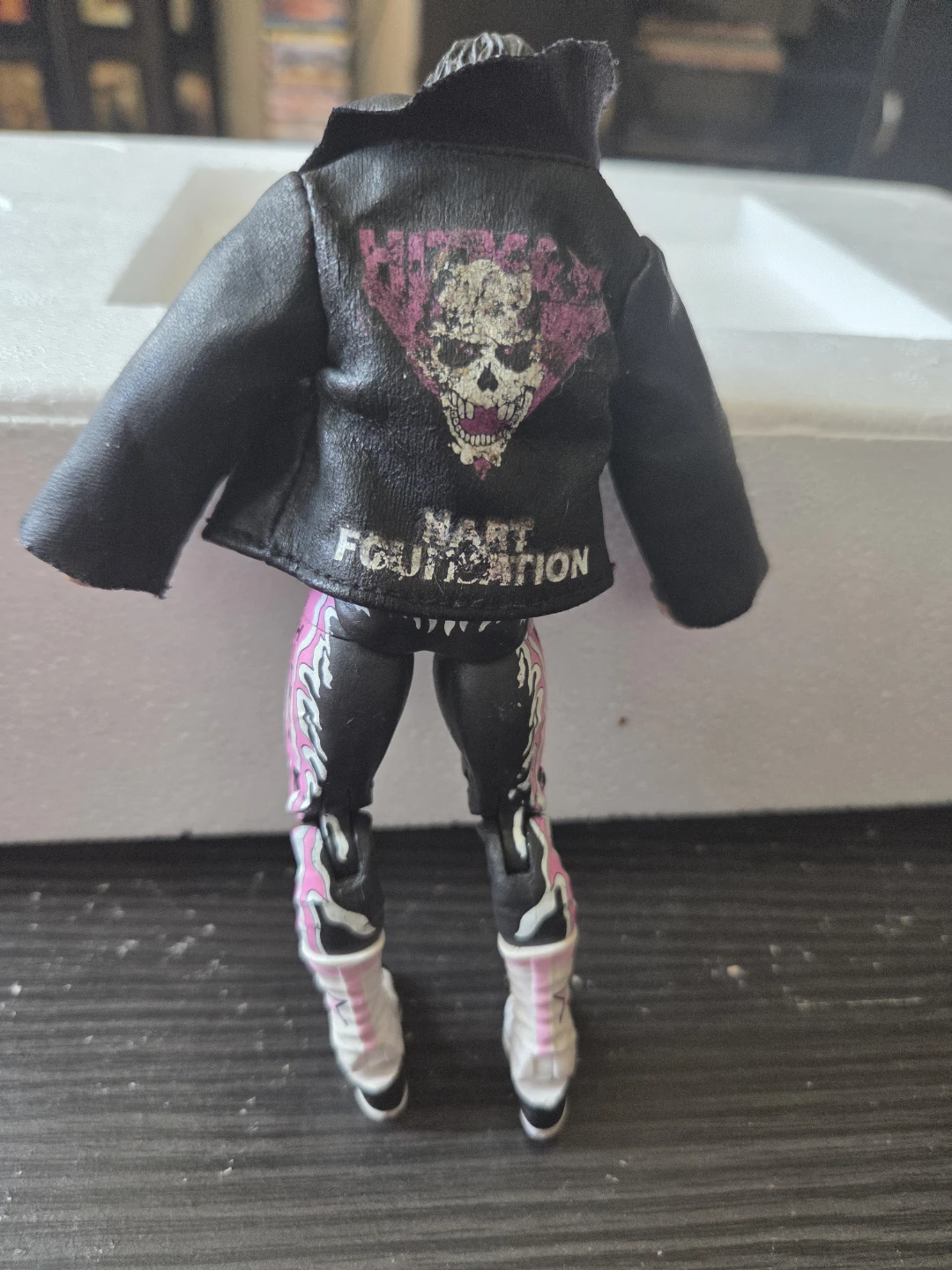 Bret Hart "The Hitman" Wrestling Figure - photo 2
