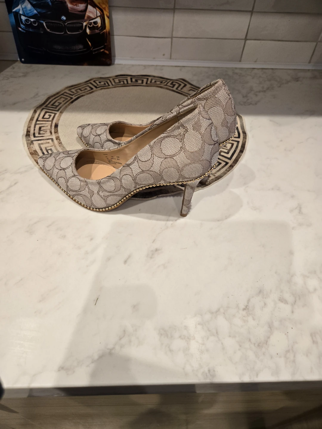 Coach Signature Heels - Size 6 - photo 3
