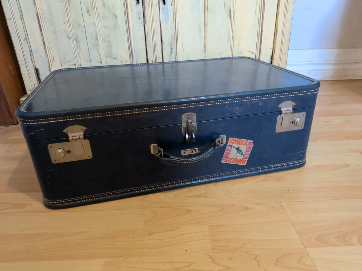 Vintage Blue Suitcase - photo 2