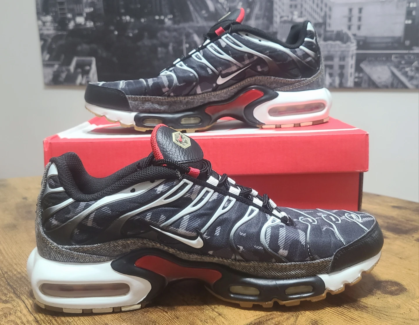 NIKE Air Max Plus SE Remix Pack Sneaker Men's Size 9 US - photo 2
