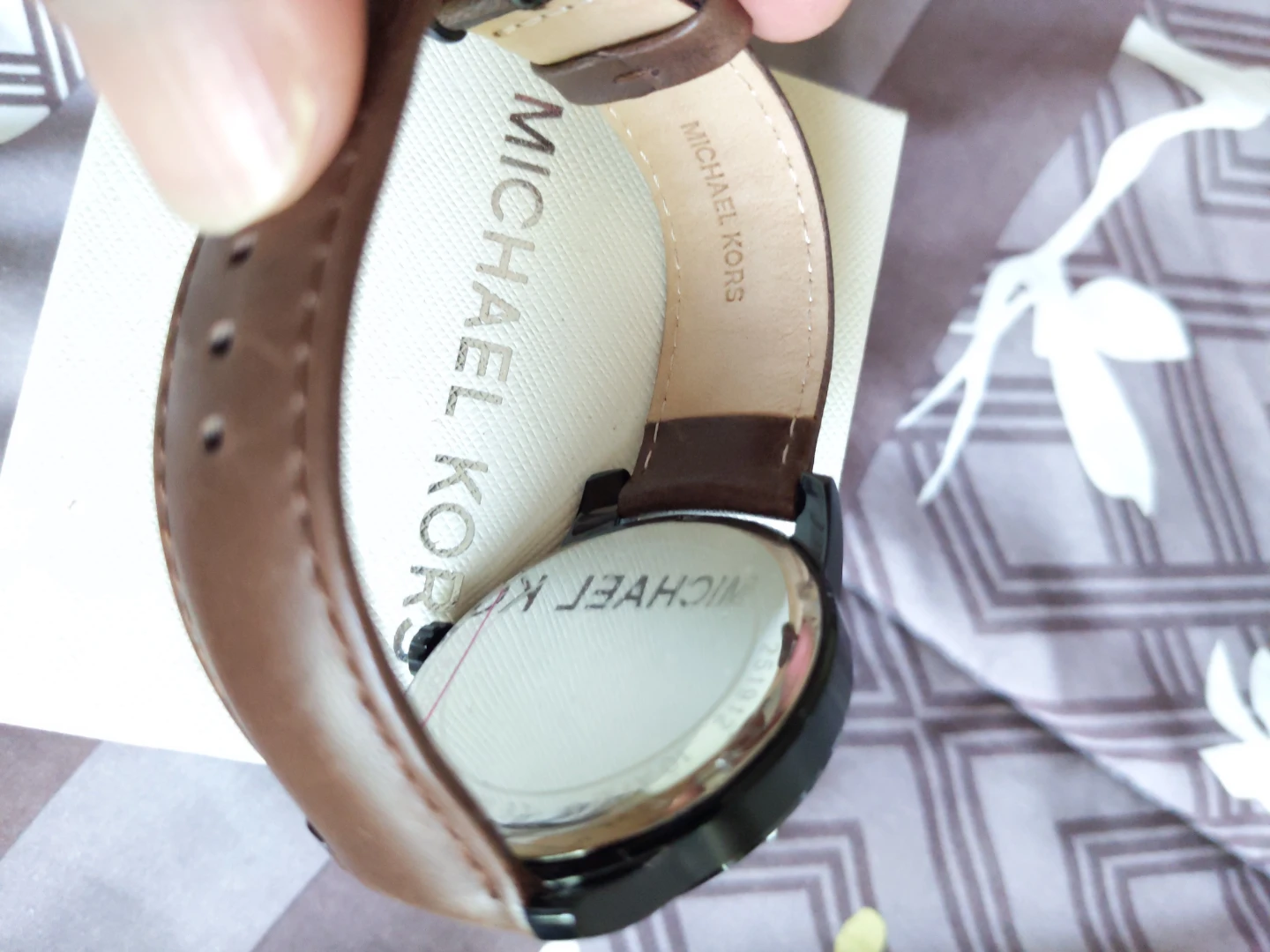 Brand New! Michael Kors Watch with Brown Leather Strap - photo 3