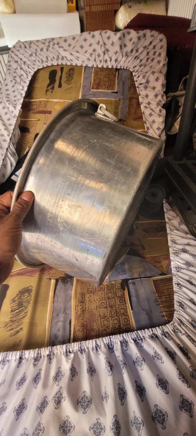 Large Metal Basin - photo 3