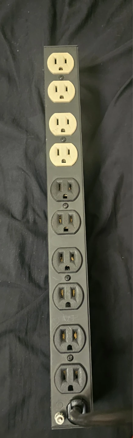 Tripp Lite 10-Outlet Surge Protector Power Strip - photo 3