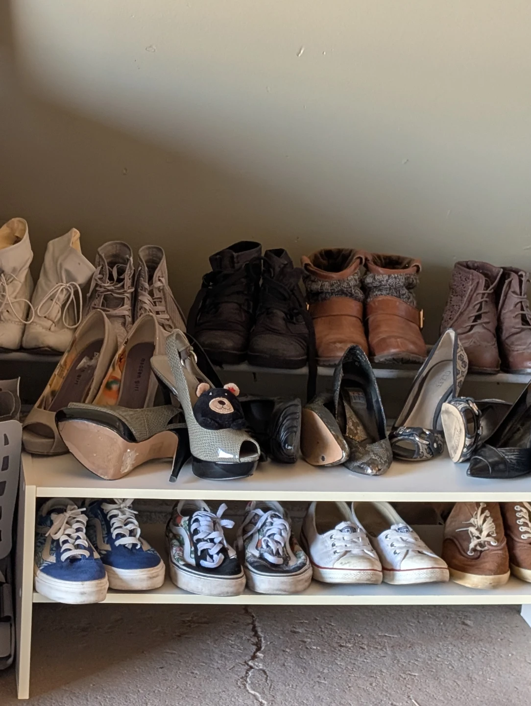 Assorted Women's Shoes