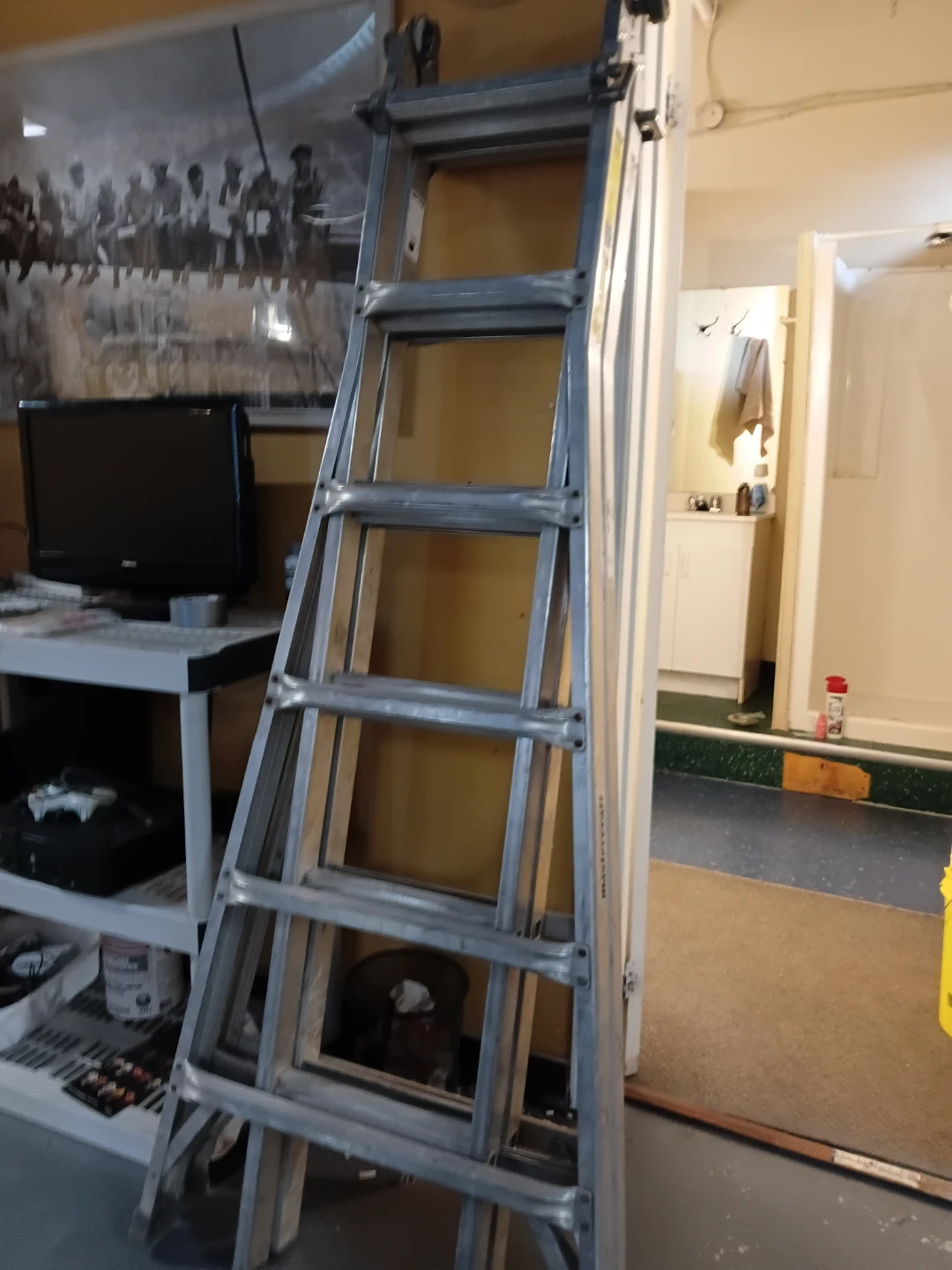 Aluminum Step Ladder - photo 2