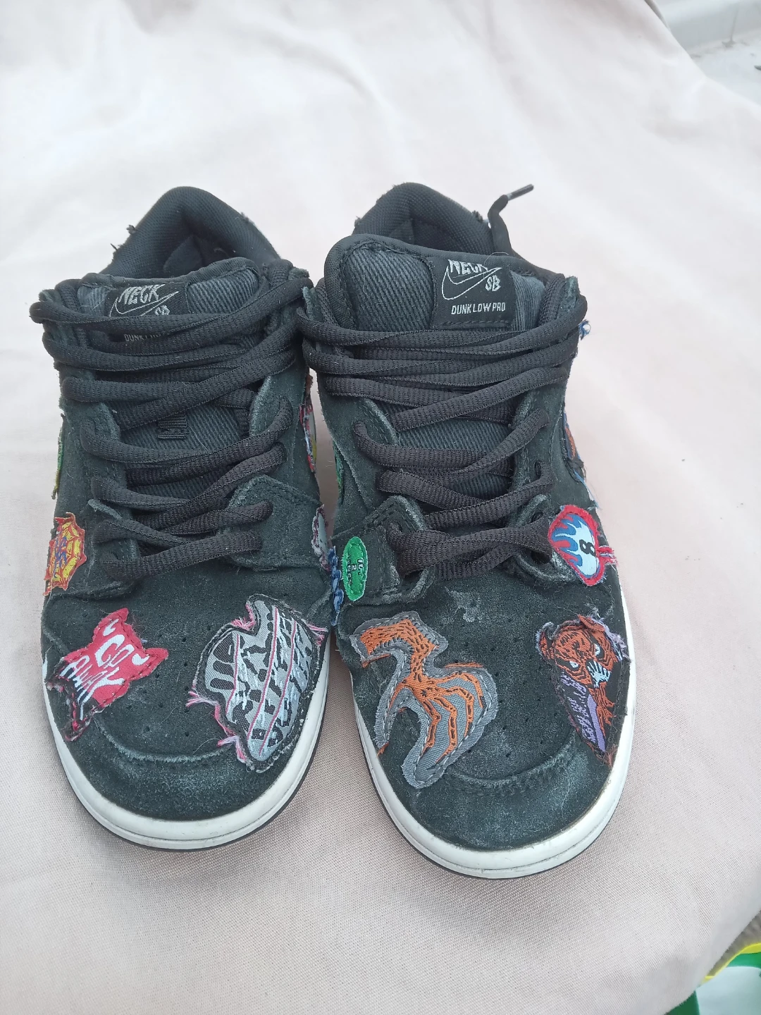 Nike SB Dunk Low Pro "Neck Face" Skate Shoes