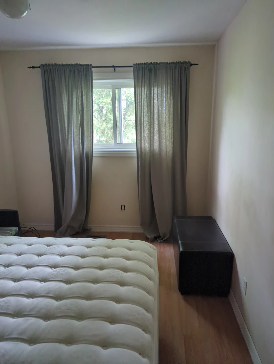 Furnish Room For Rent Females Only - photo 3