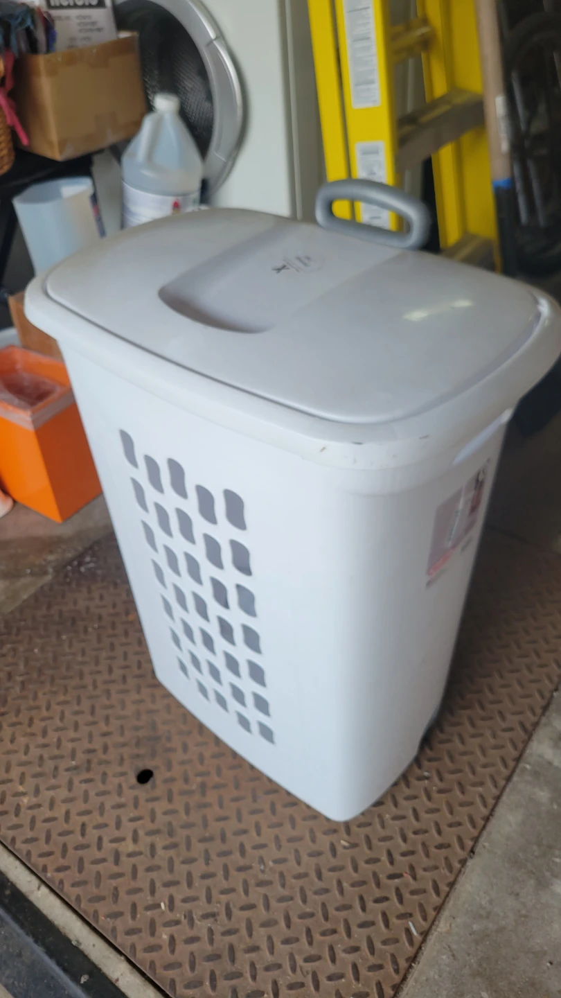 White Plastic Laundry Basket with Lid