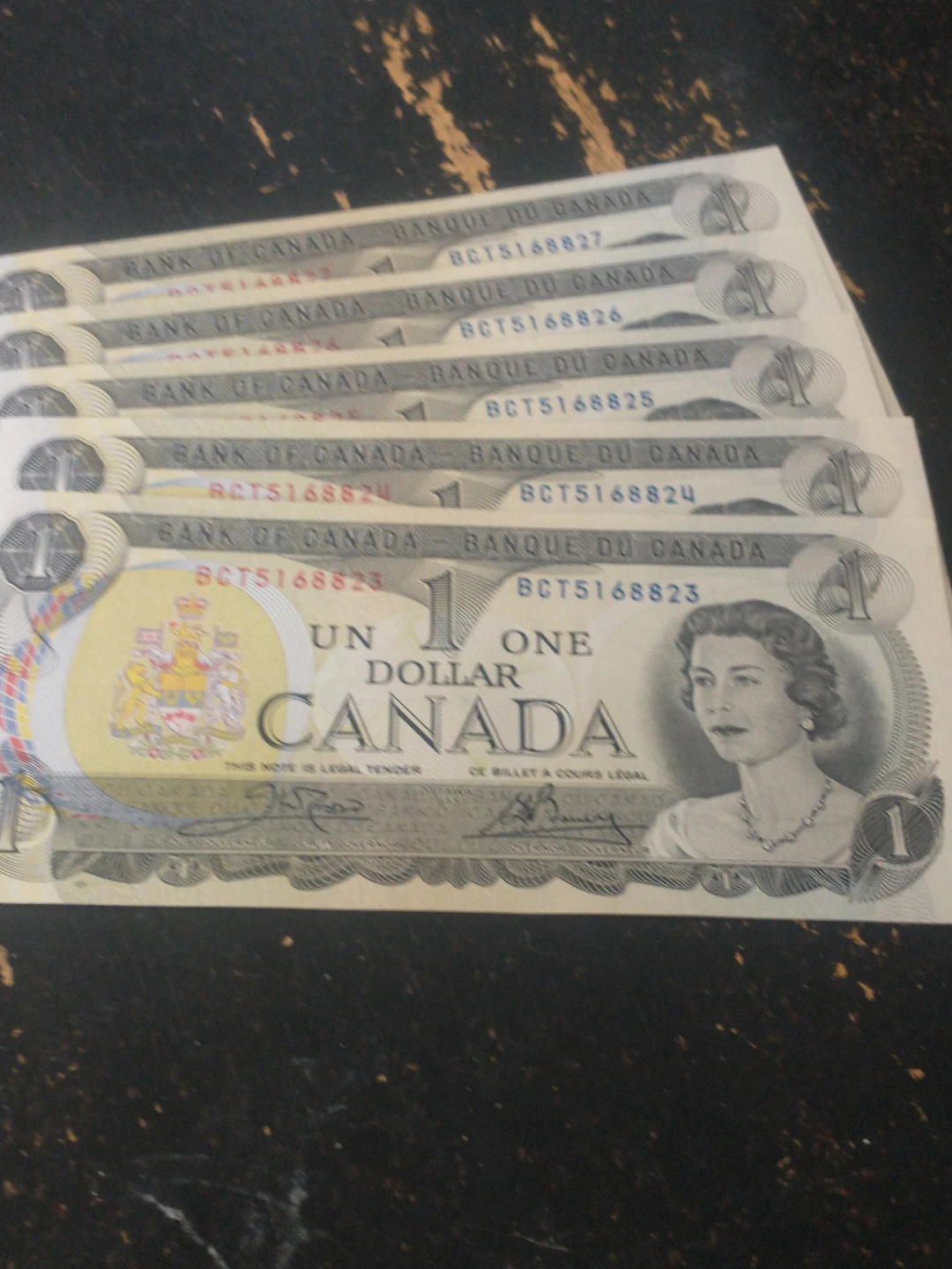 1973 Canada uncirculated 5 consecutive $1 banknotes ends ~8827 - photo 3