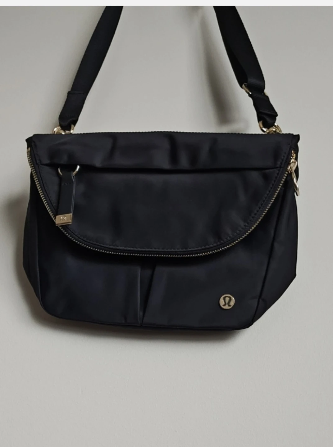 Lululemon Black Crossbody Bag