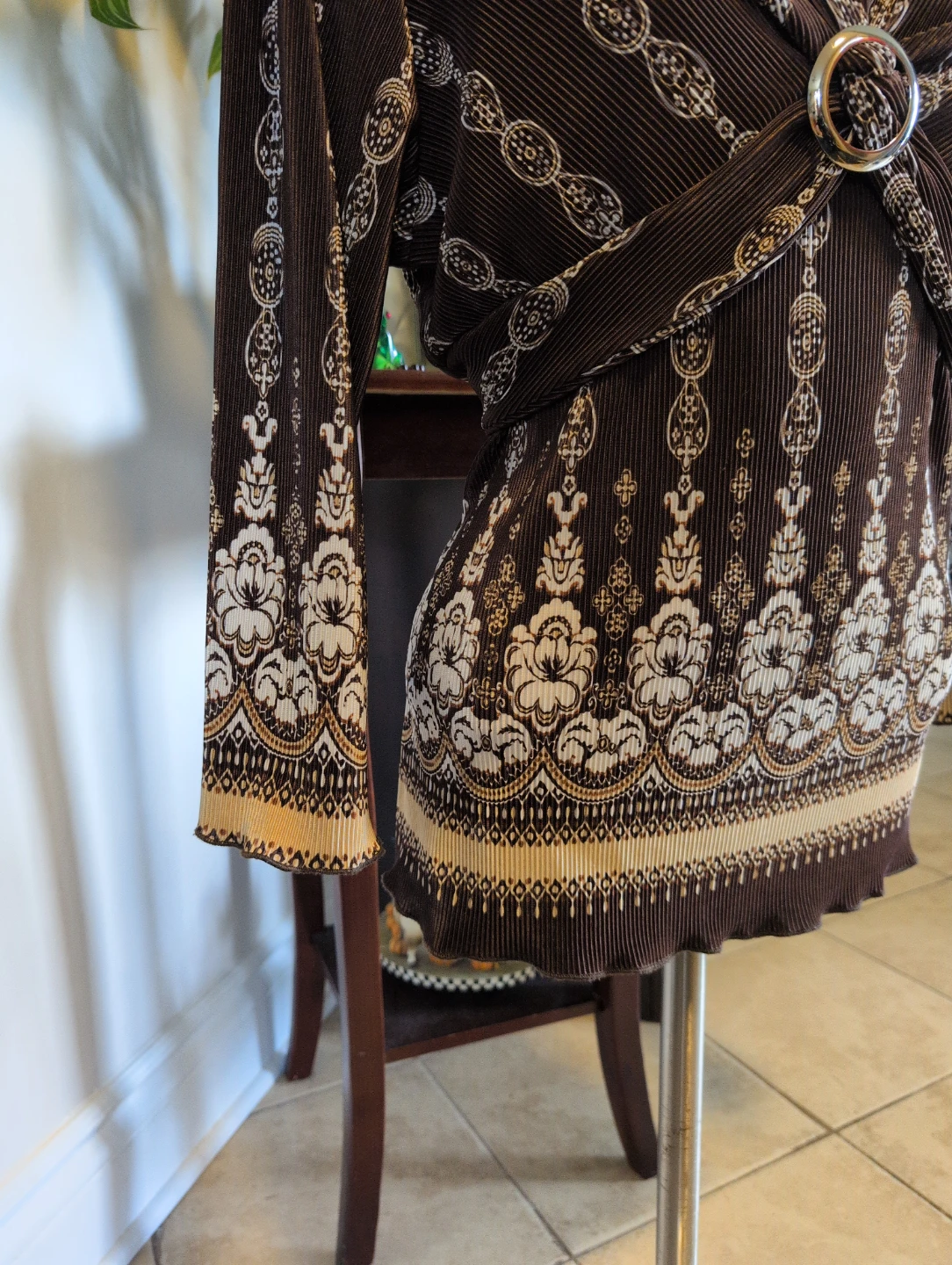 NICOLA Women's Brown Print Pleated Long Sleeve Top - photo 2