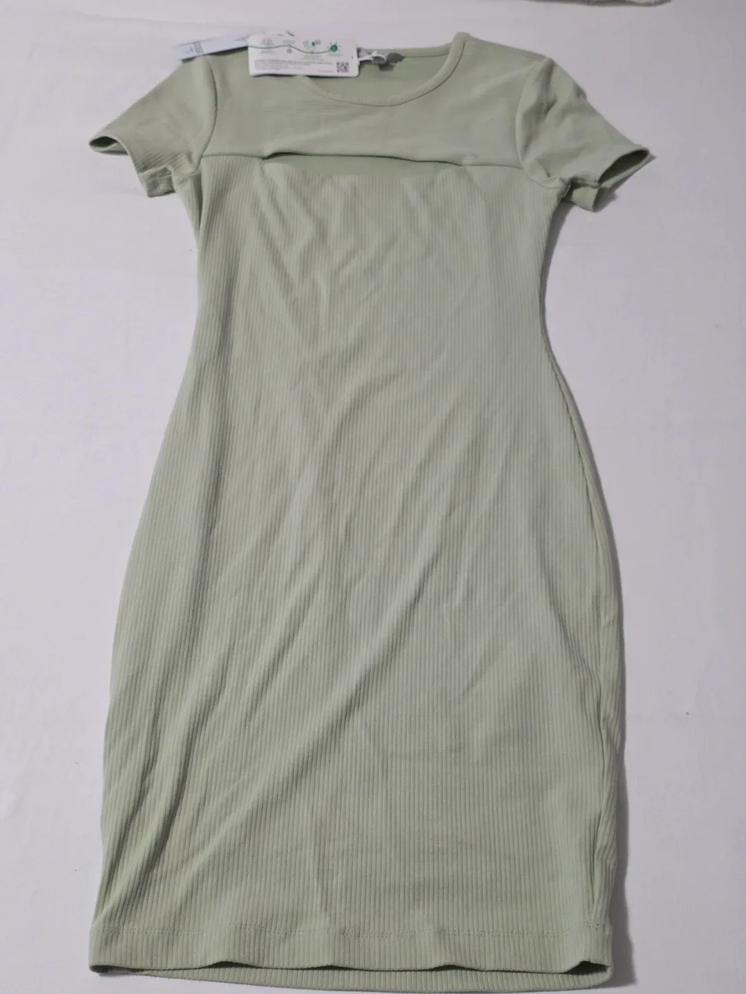 GUESS Green Ribbed Cut-Out Midi Dress
