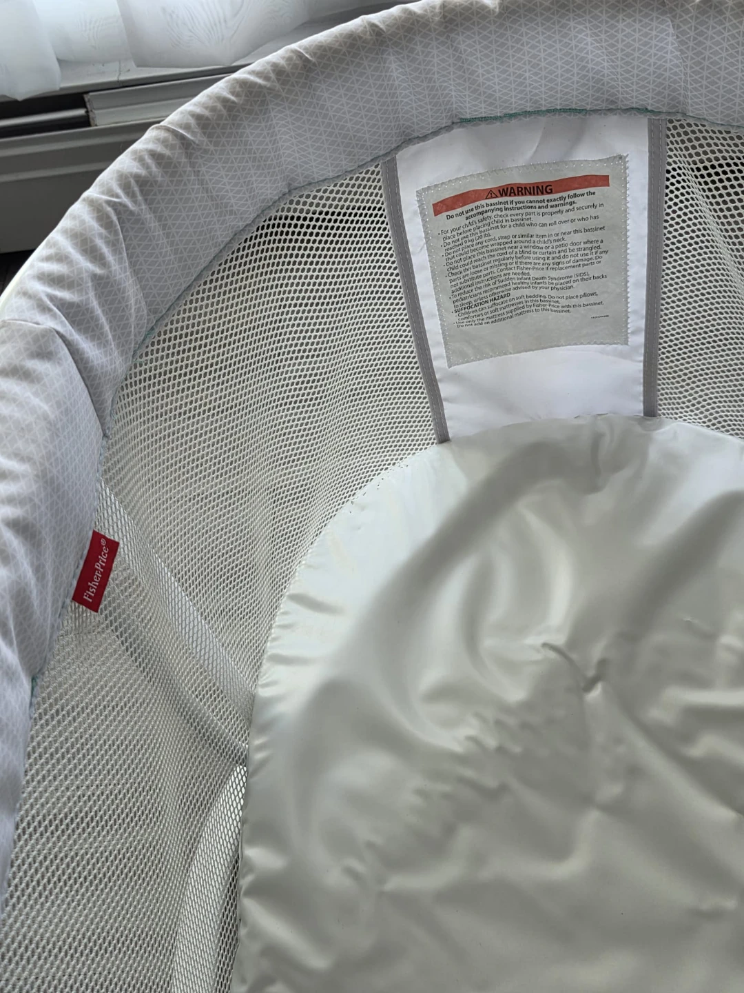 Fisher-Price Soothing Motions Bassinet