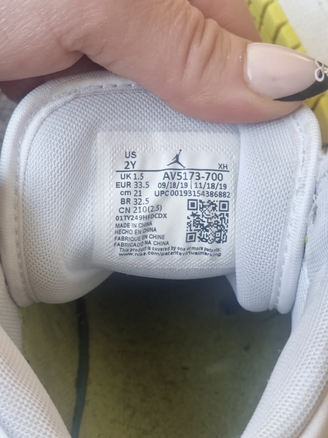 Jordan 1 Mid SE "Yellow Rose" Shoes US 2Y - photo 3
