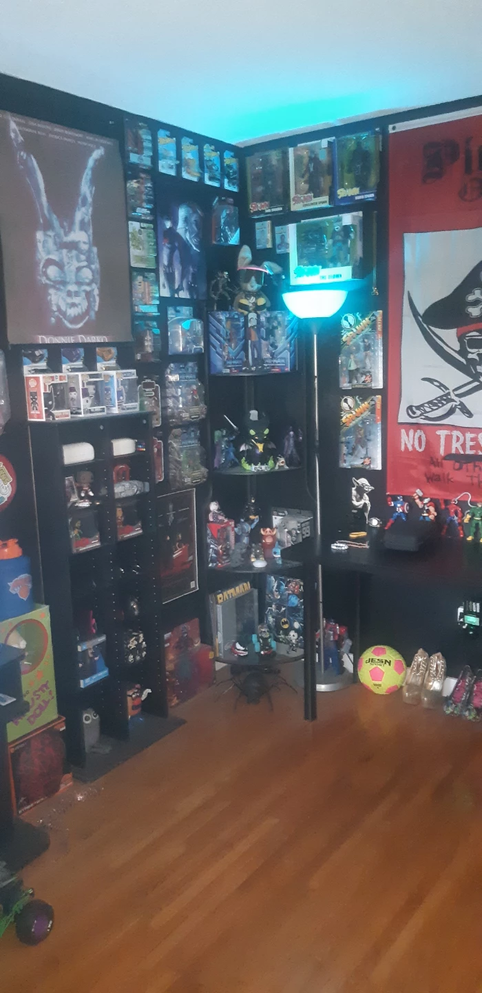 ⭐GARAGE SALE/APARTMENT SALE - EVERYTHING MUST GO! GREAT DEALS!⭐ - photo 2