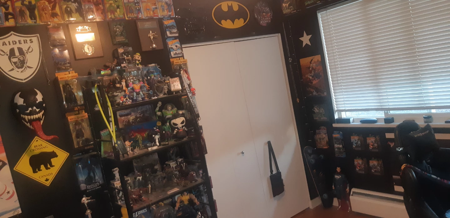 ⭐GARAGE SALE/APARTMENT SALE - EVERYTHING MUST GO! GREAT DEALS!⭐ - photo 4