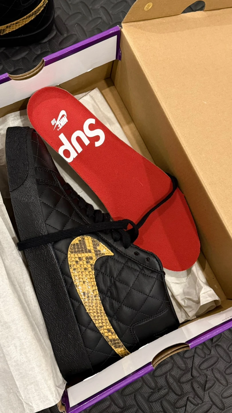 Supreme Nike SB Blazer Low QS "Snakeskin" Black - photo 3
