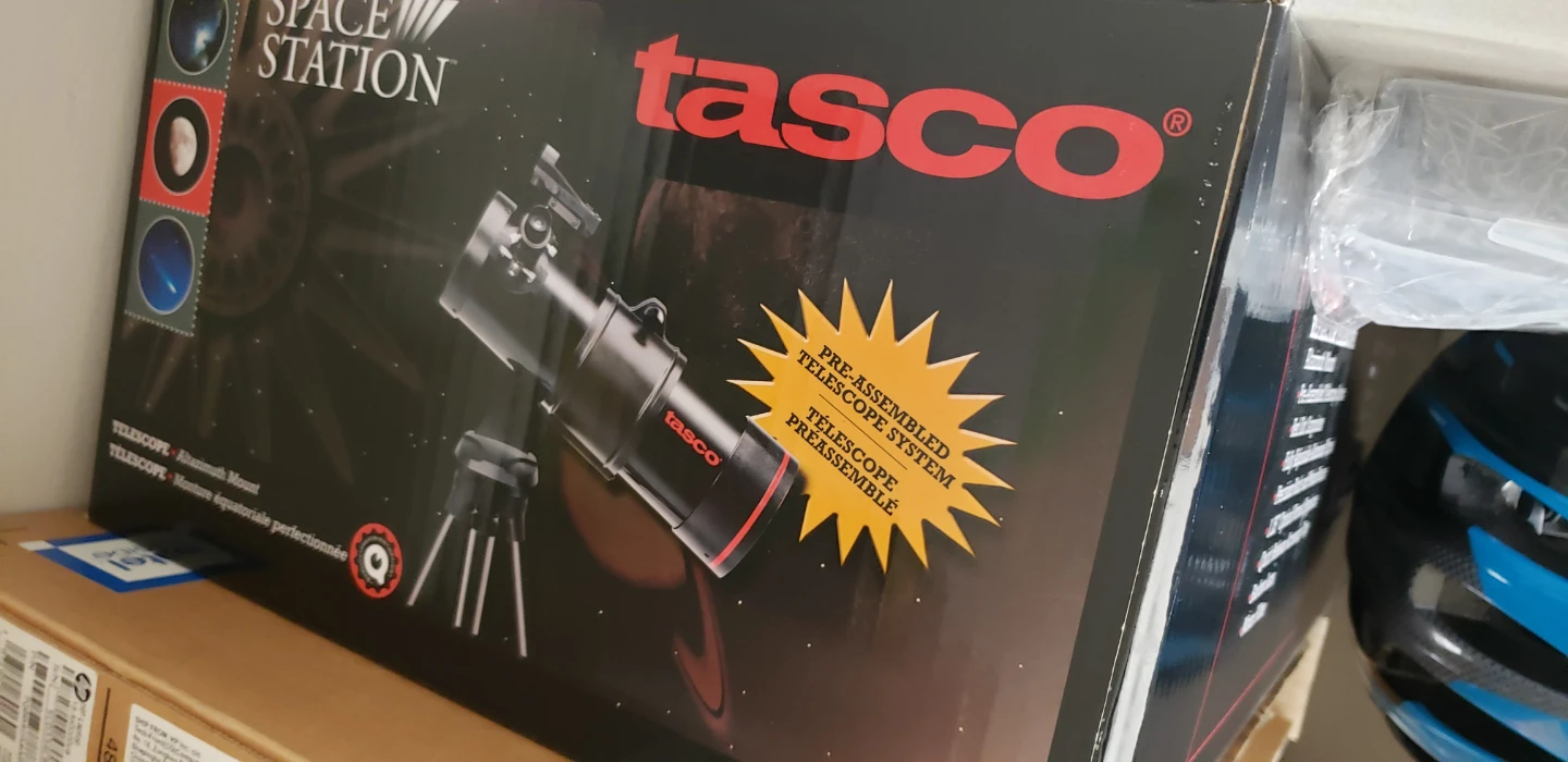Tasco Space Station Reflector Telescope with Altazimuth Mount