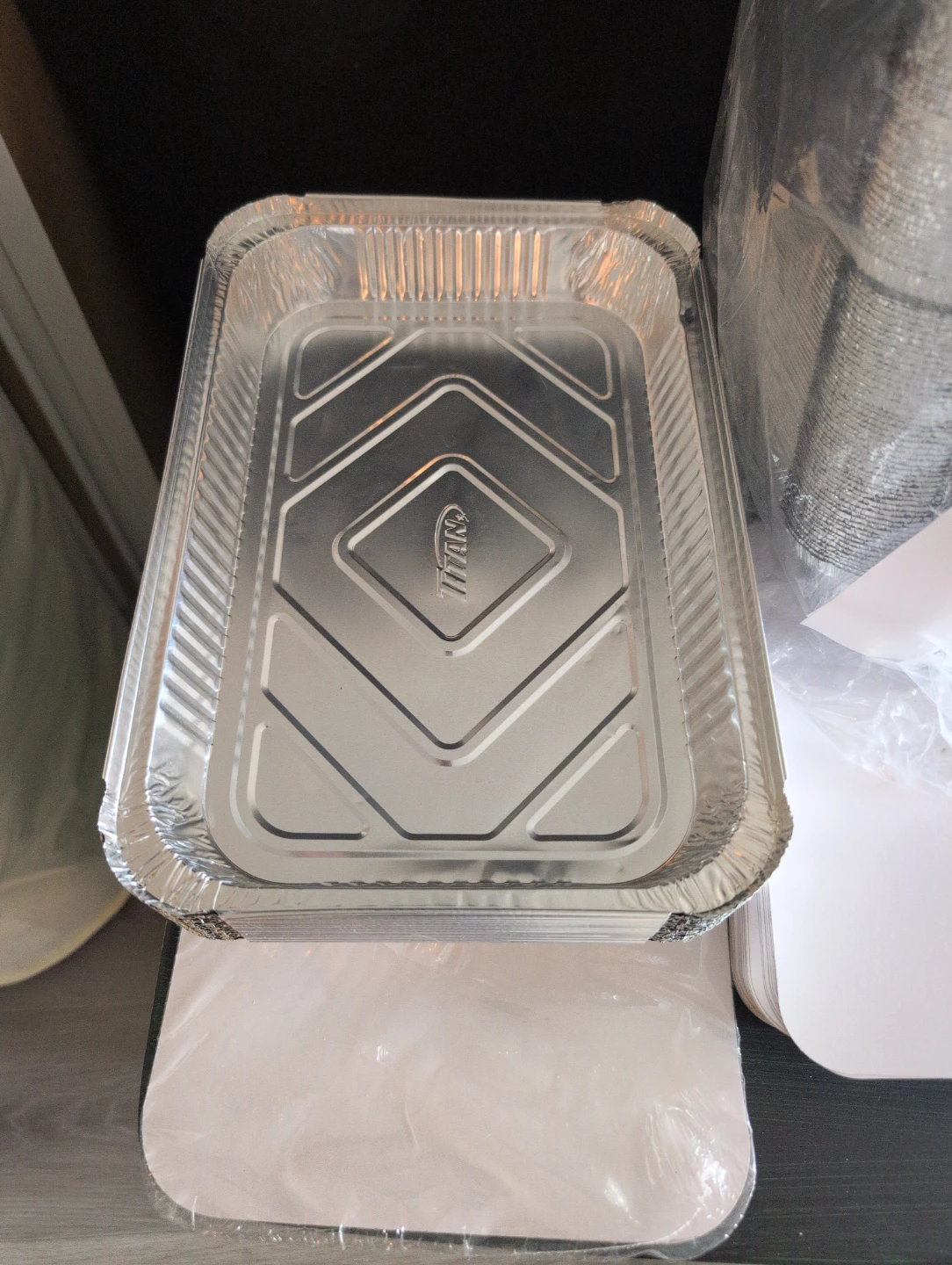 190 Pieces Titan Take Out Containers with Lids - photo 2