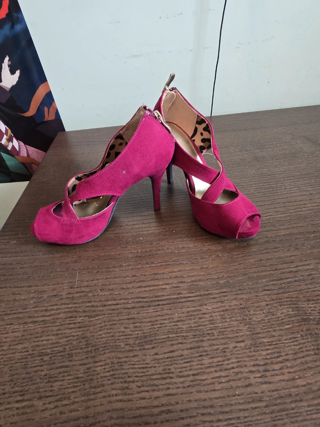Women's Pink Suede Cross-Strap Peep-Toe Heels Size 8 - photo 4