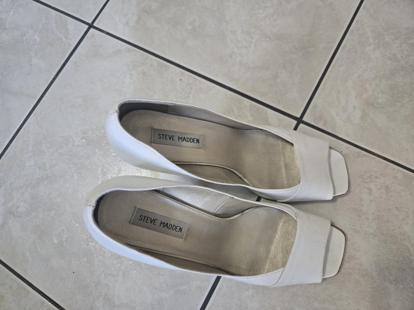 Calvin Klein Jeans Beige Suede Block Heel Sandals - photo 2