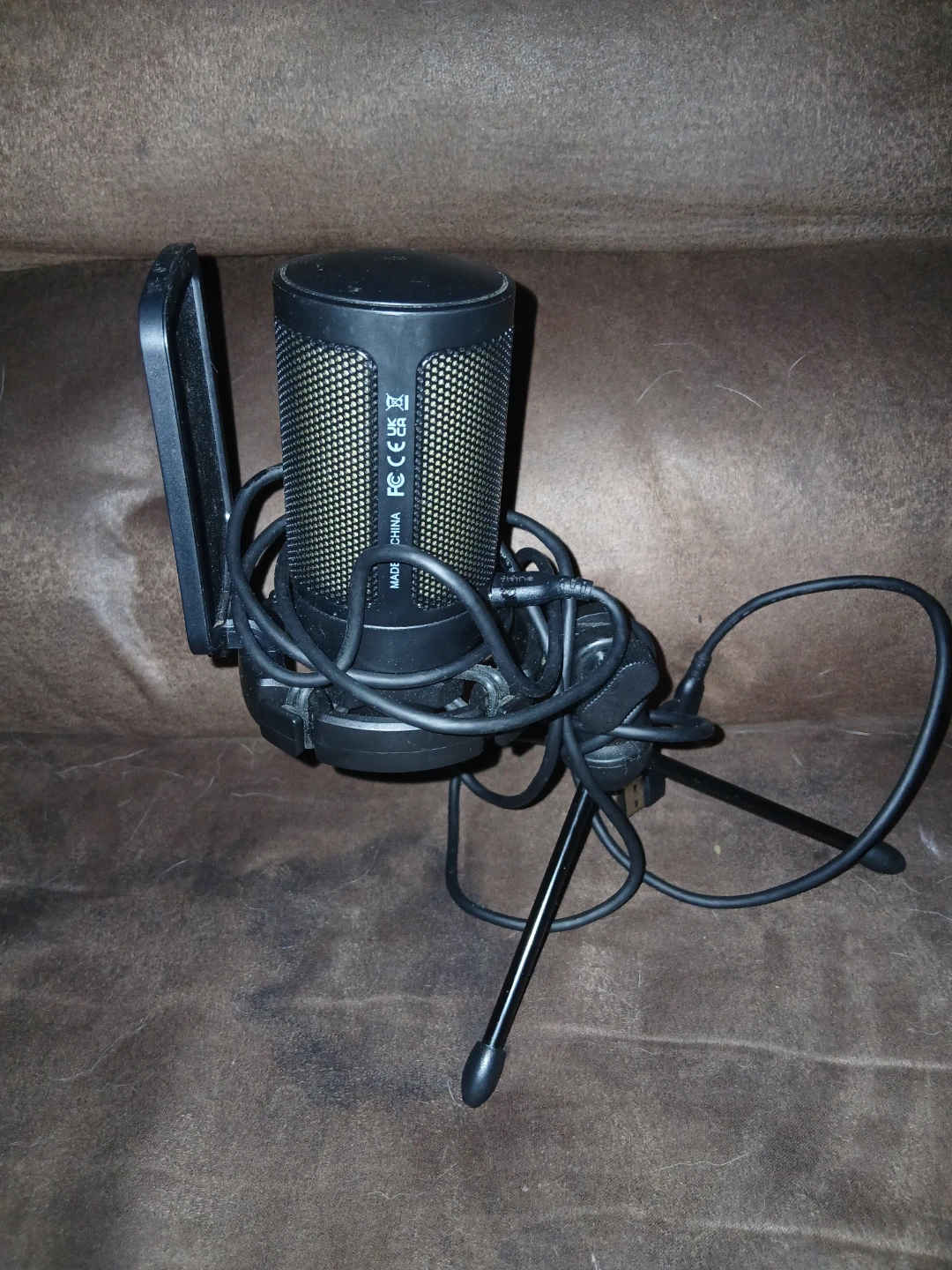 JBL wireless gaming headset and PC mic for trades - photo 2