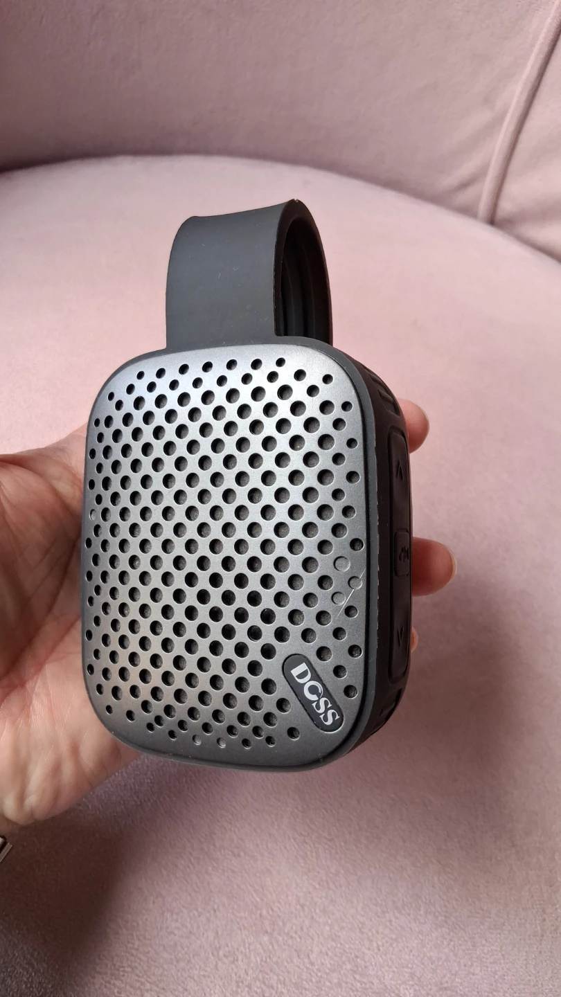 Wireless Speaker Handfree call Music hangable on ebike escooter
