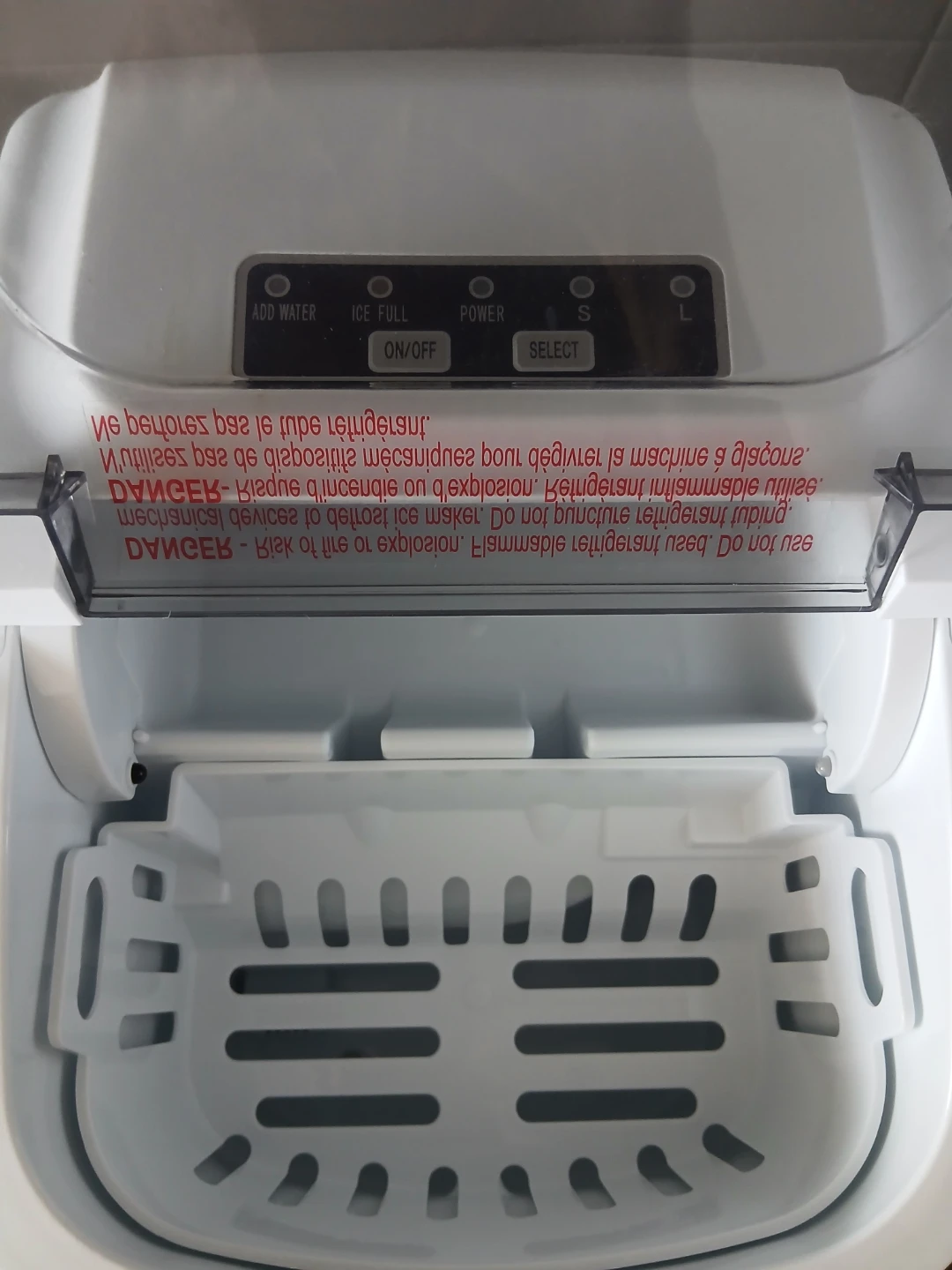 Frigidaire countertop Ice Maker - photo 4