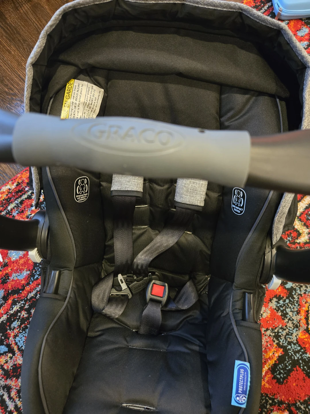 Graco Newborn Car Seat - photo 2