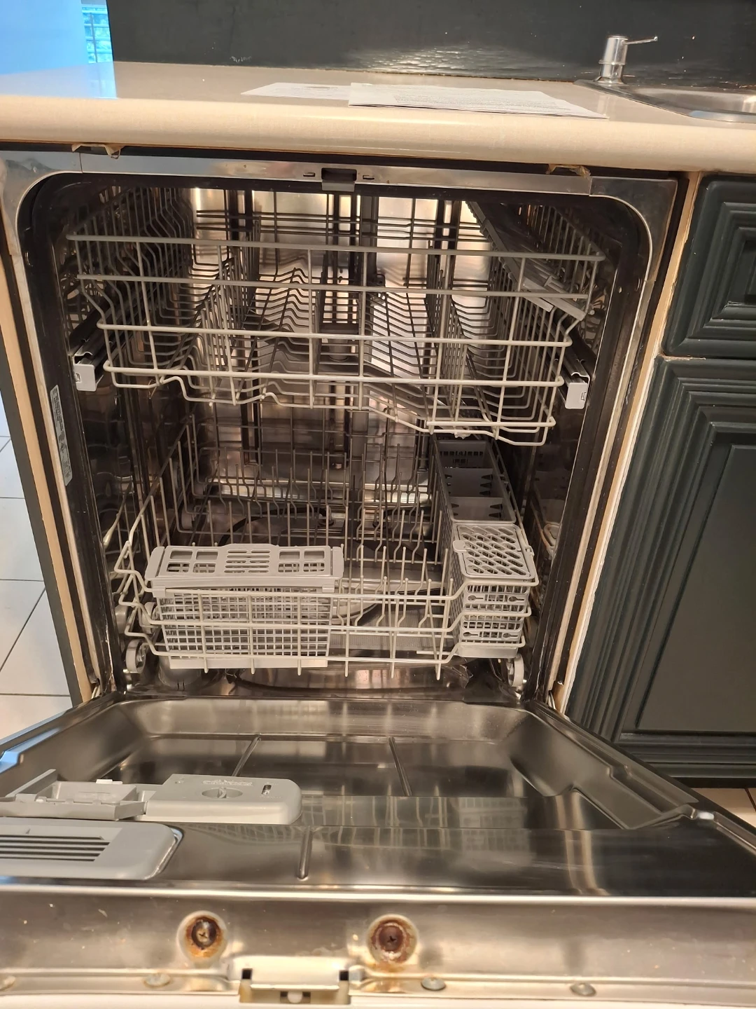 Dishwasher ** must go quickly ** - photo 3
