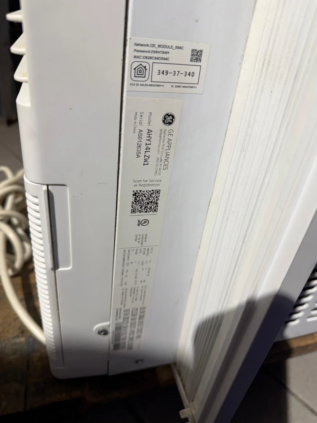 GE Appliances AHV14LZM1 Window Air Conditioner - photo 2