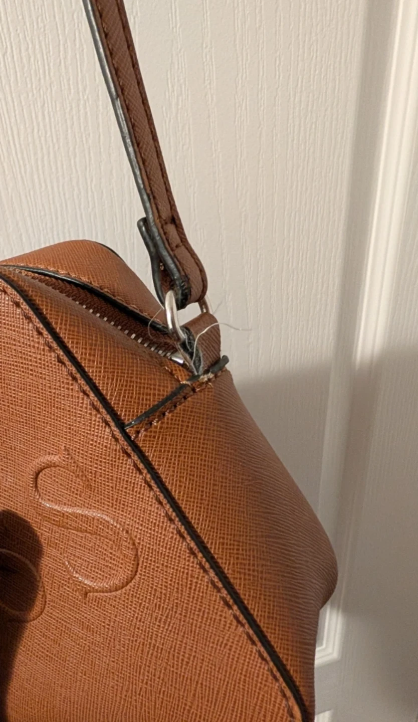 Brown GUESS Camera Bag - photo 3