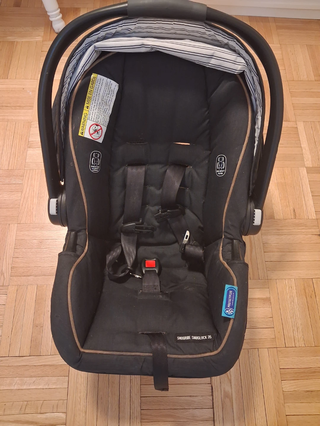 Graco SnugRide 35 Infant Car Seat