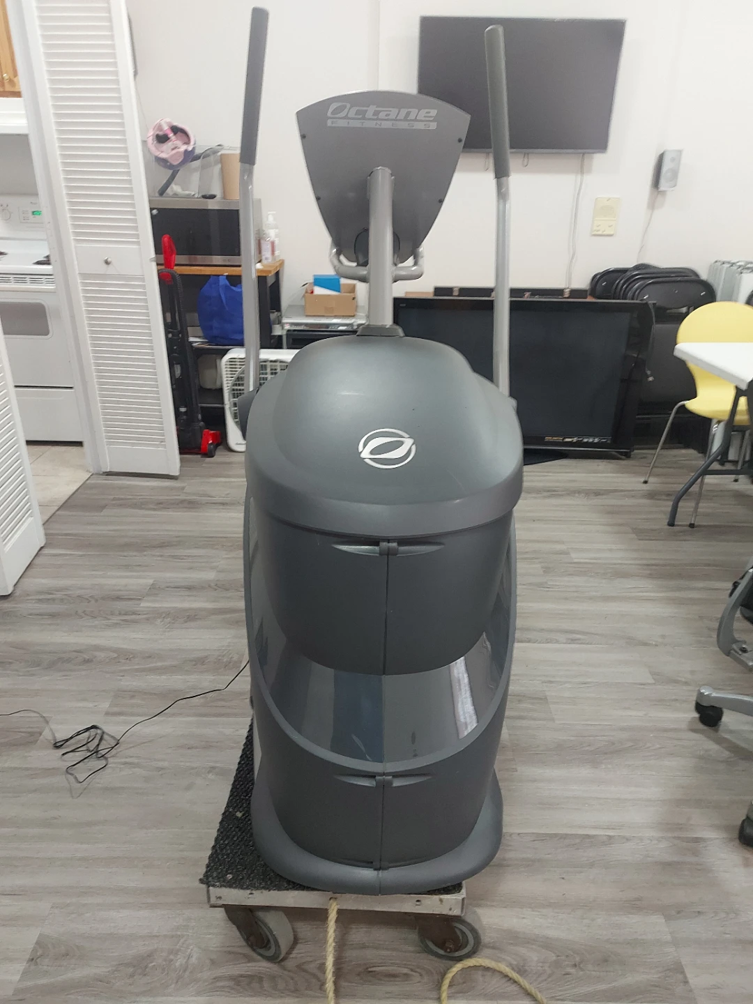 Octane Fitness Elliptical Pro 350