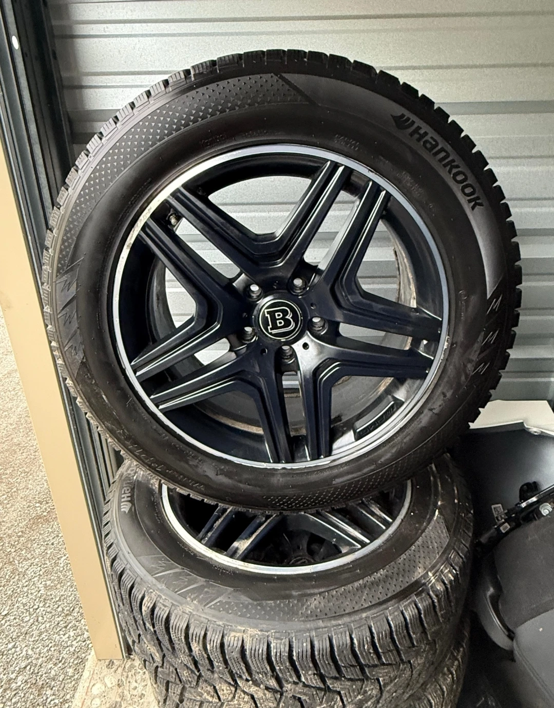 Membranes  g wagon Wheels with Hankook Winter Tires