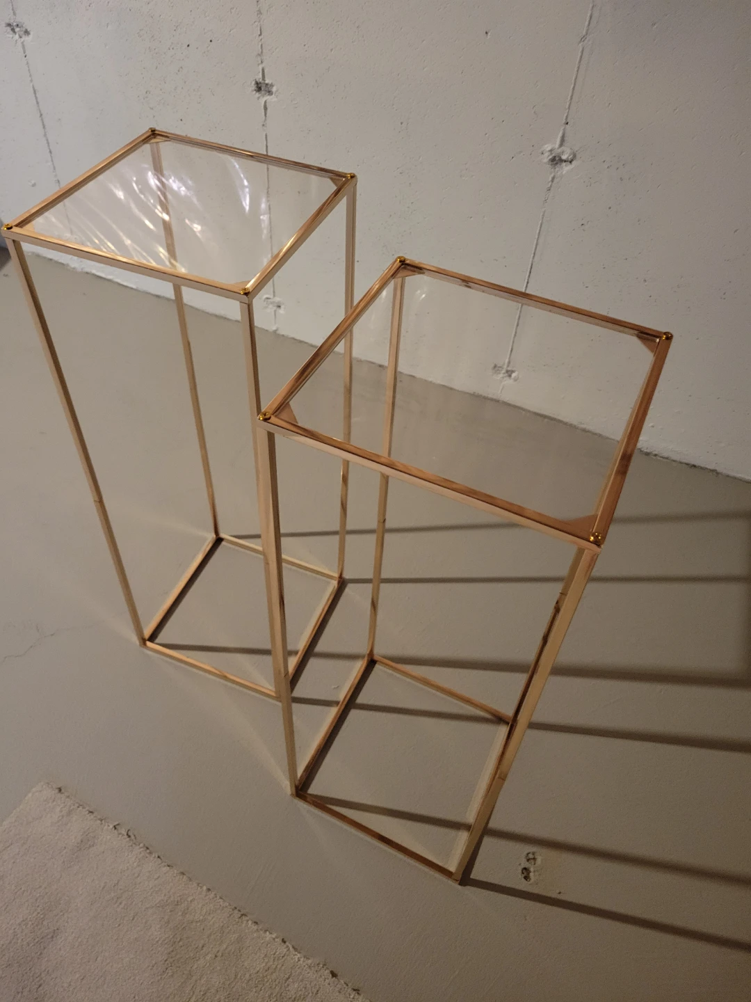 Set of 2 Gold Pedestal Stands with Clear Tops - photo 3
