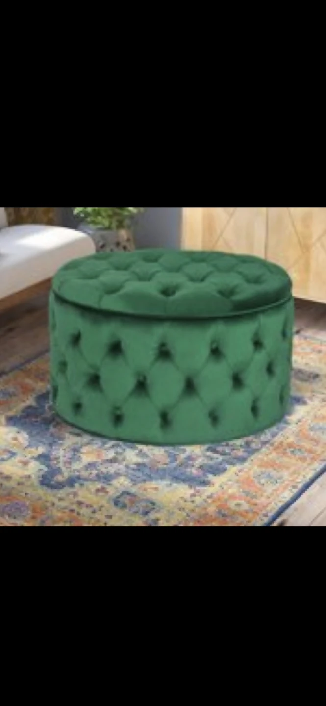 Green Velvet Tufted Storage Ottoman - 28.1" x 17.1"