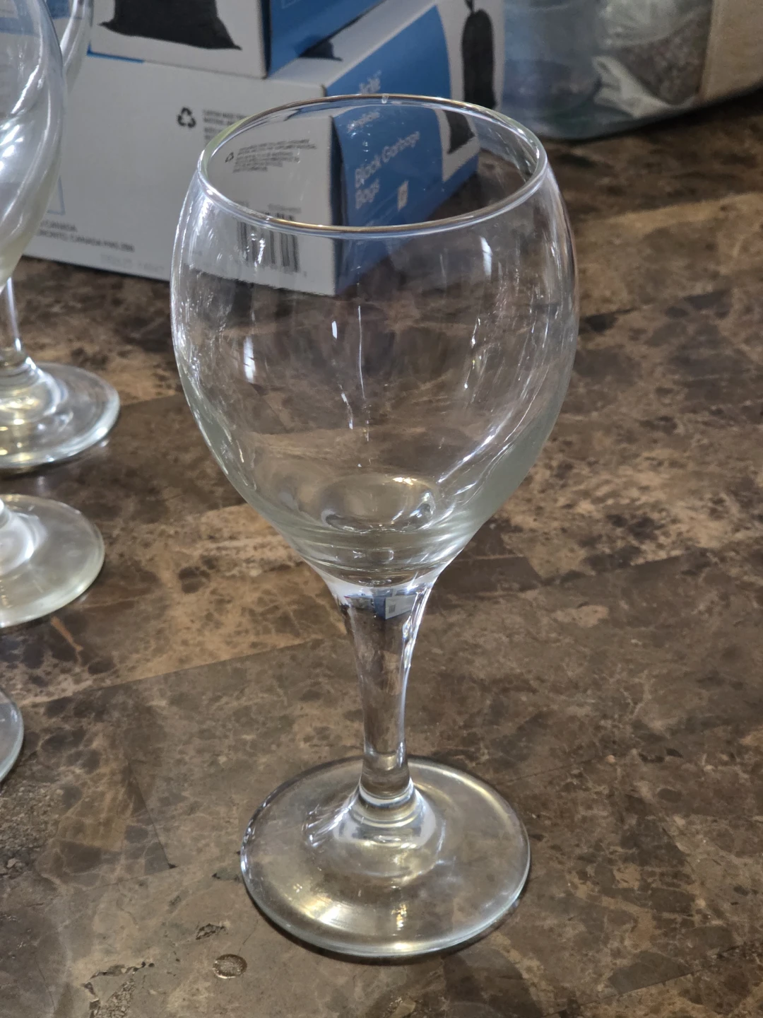 Set of 12 Clear Wine Glasses - photo 2