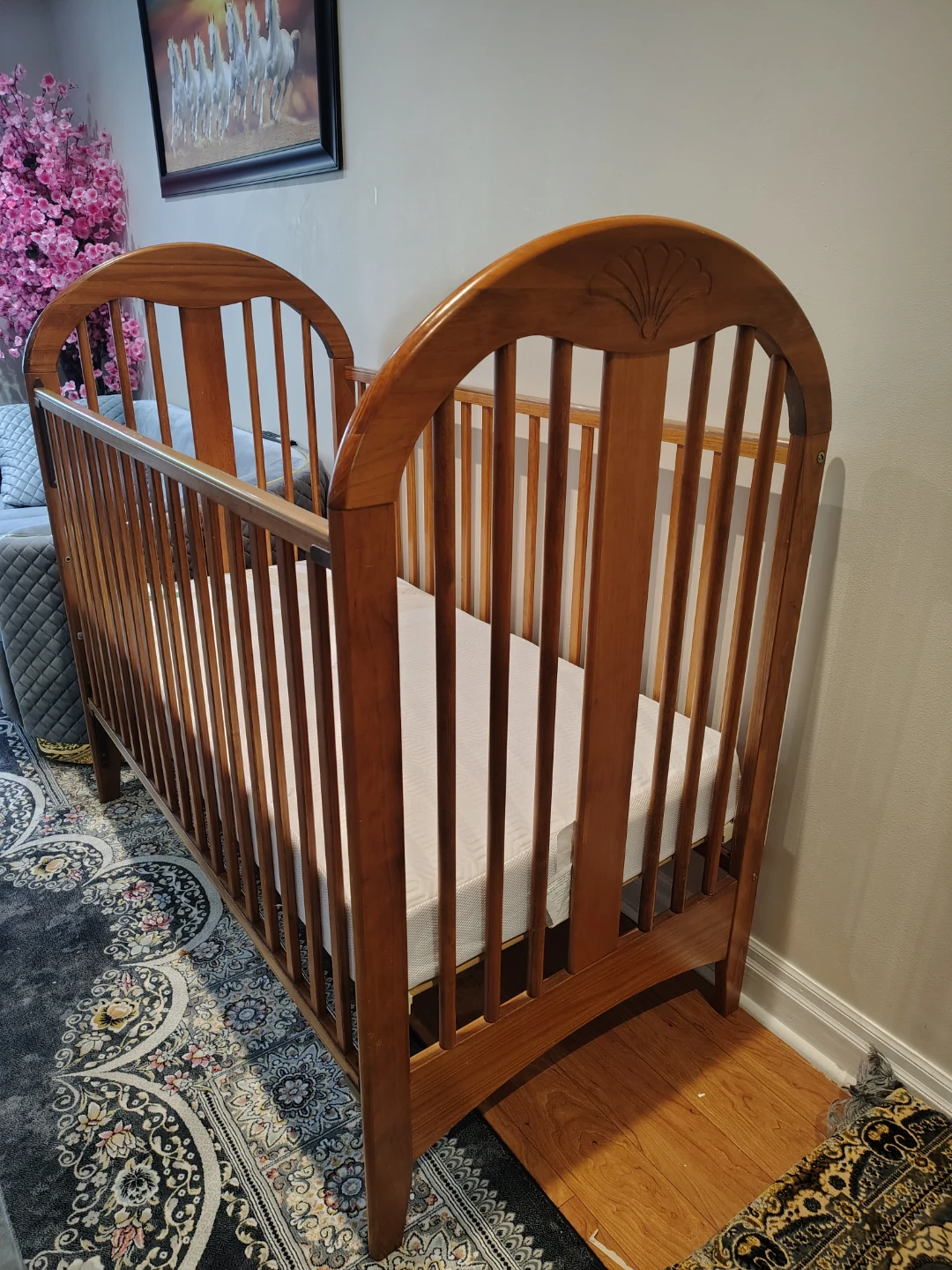 Wooden Baby Crib with Mattress - photo 3