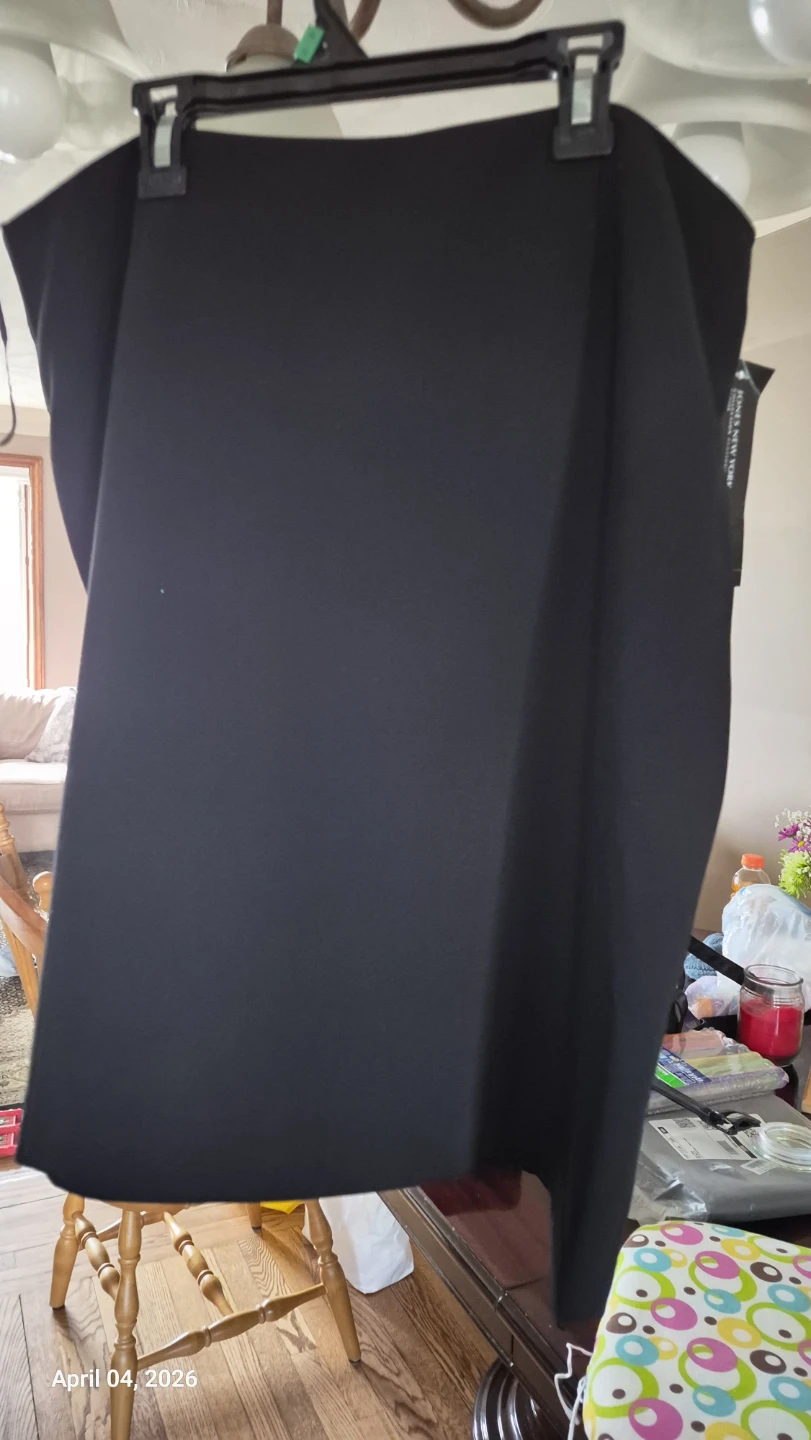 Jones New York Collection Platinum Petite Black Skirt Size 14P