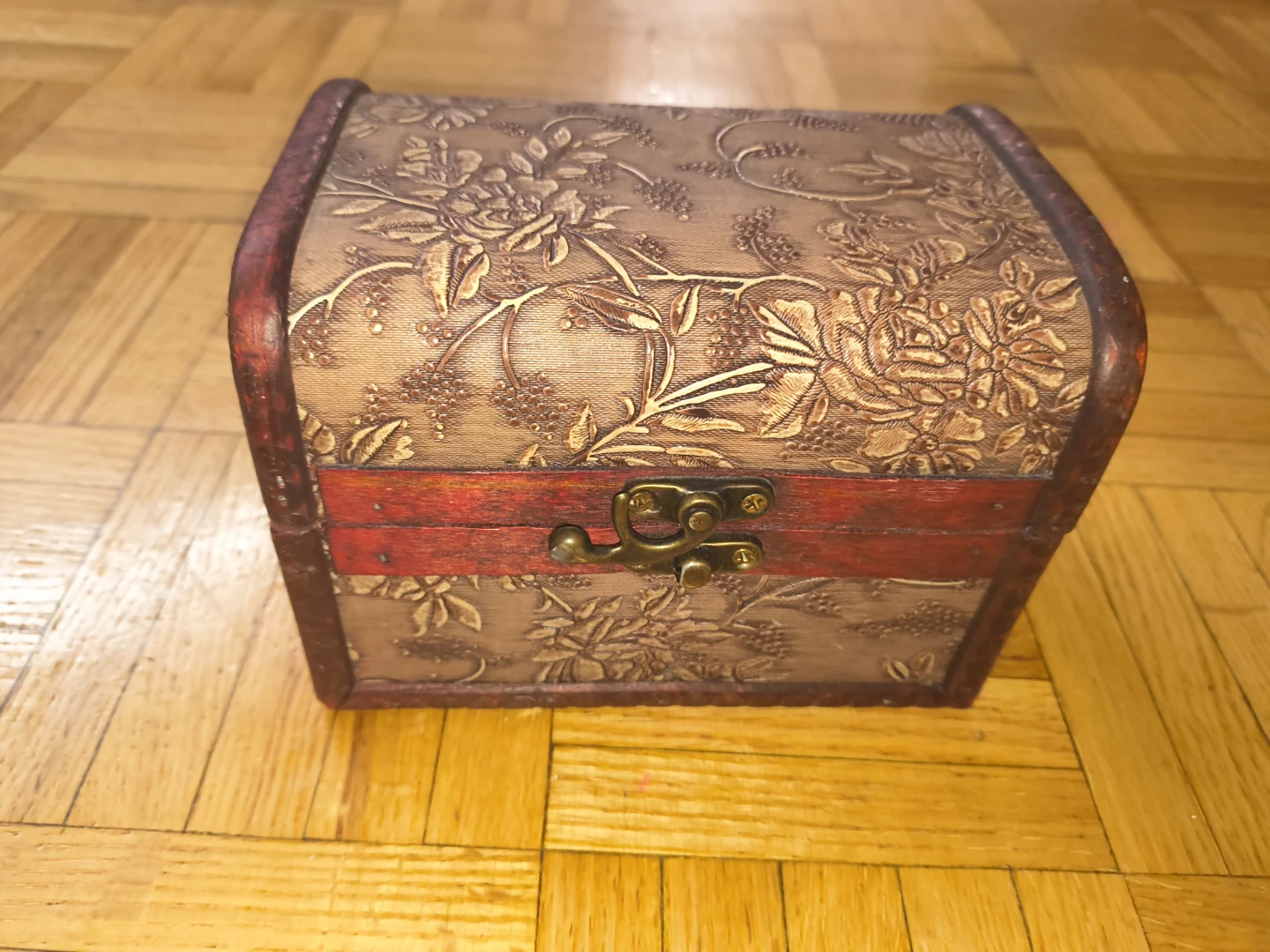 Decorative wooden treasure chest box