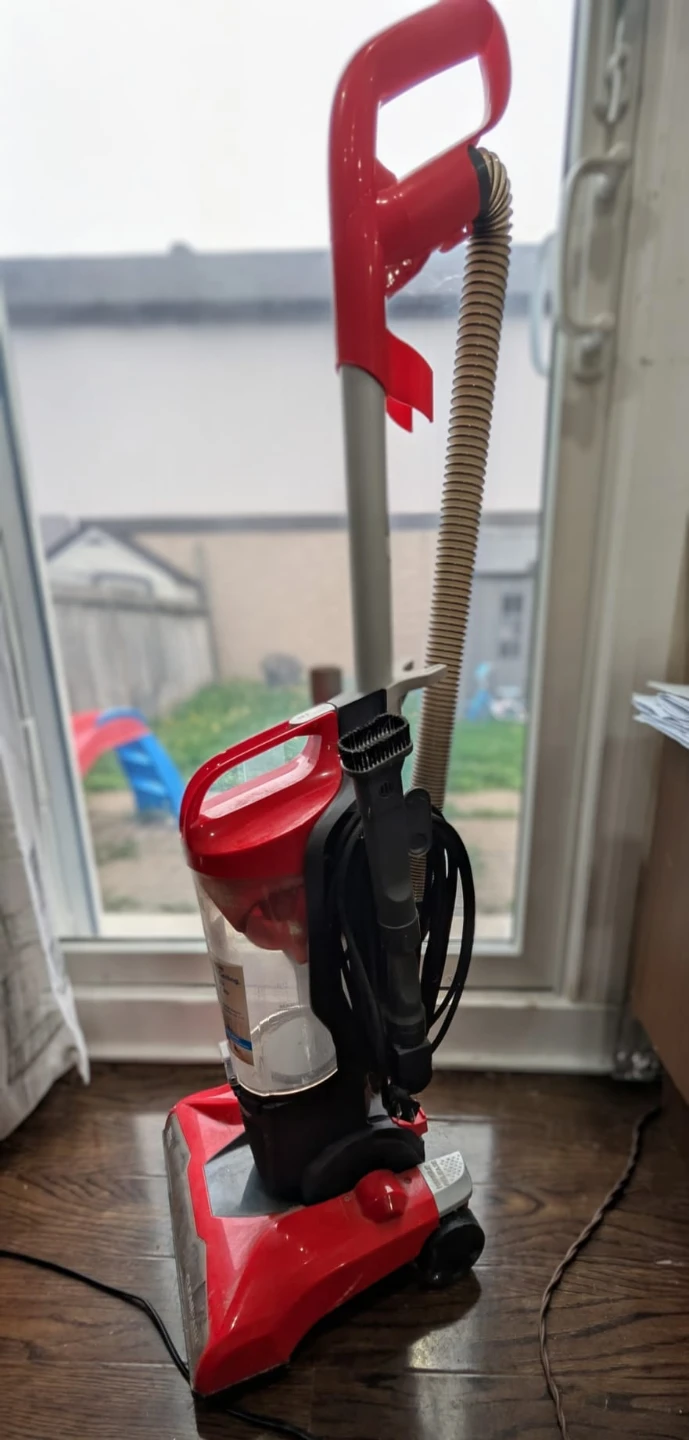 Dirt Devil Featherlite UD70165CA Vacuum Cleaner - photo 2