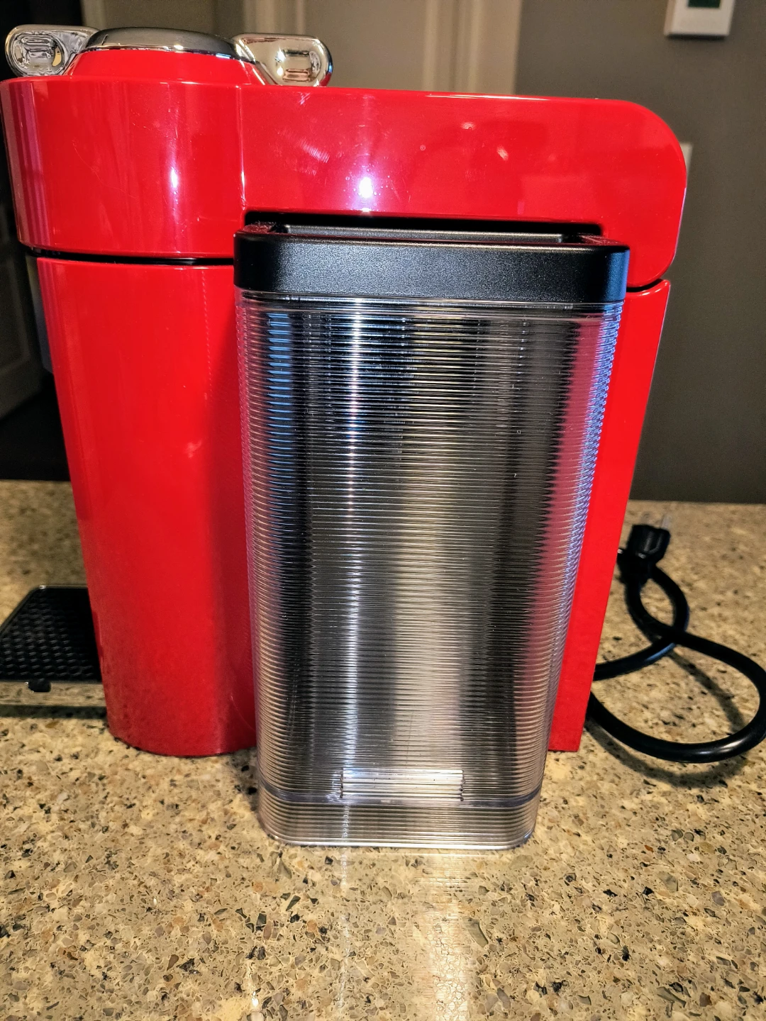 Red Nespresso Vertuo Coffee Machine - photo 3