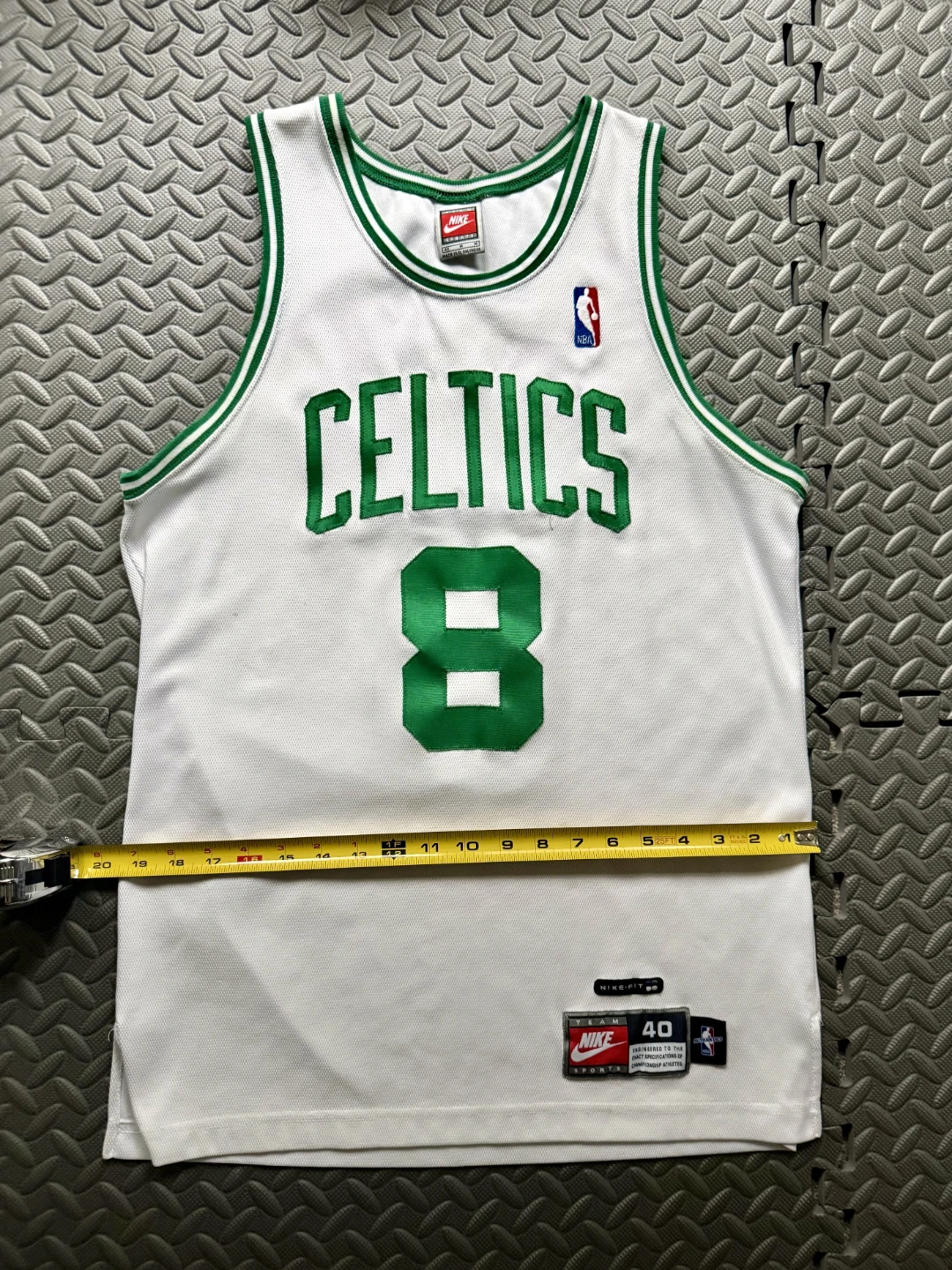 Used Antoine Walker Authentic Celtics Jersey Nike Size 40 - $75 - photo 2